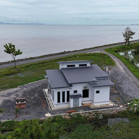 Rhumah Sungai Belati Vila Simpang Empat  Exterior foto