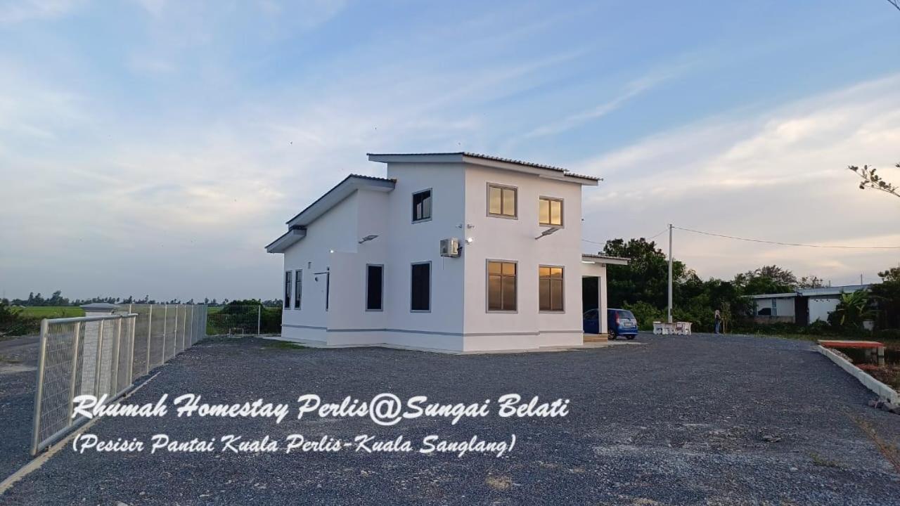 Rhumah Sungai Belati Vila Simpang Empat  Exterior foto