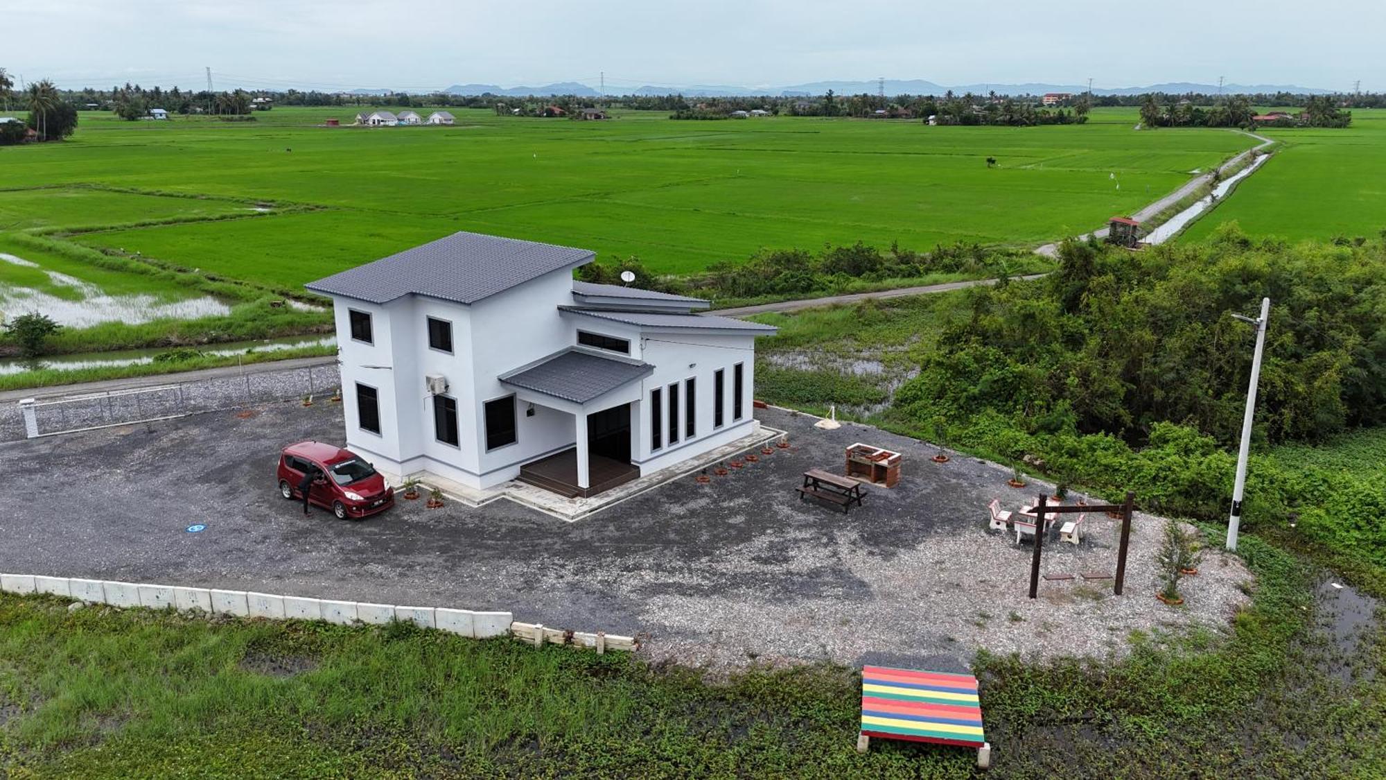 Rhumah Sungai Belati Vila Simpang Empat  Exterior foto
